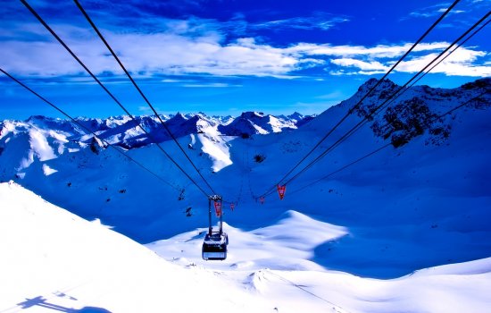 Switzerland Skiing 